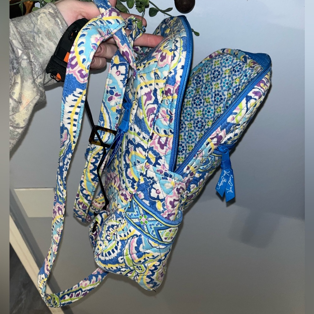 Vera Bradley small backpack - Picture 4 of 5